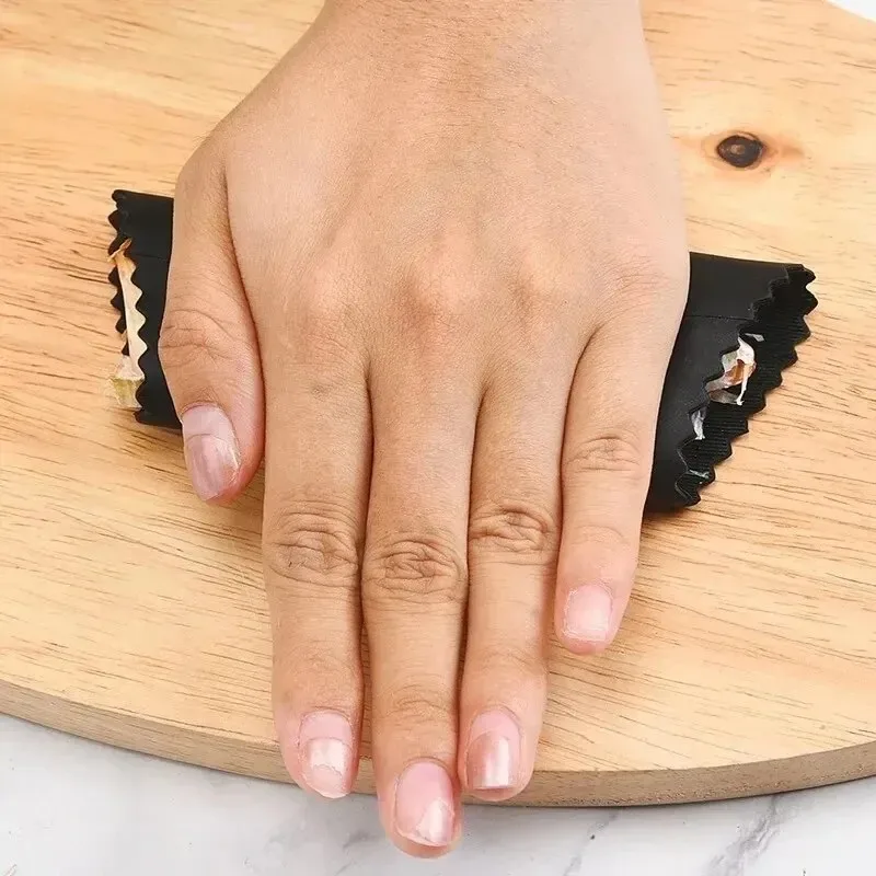 Knoflookstripper Buis Peeling  - Kitchen Gadgets That Are Useful recensie en prijs